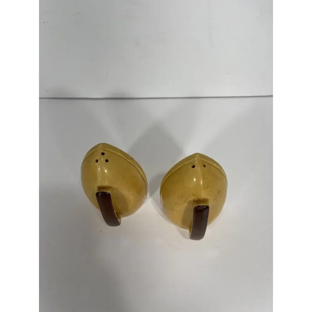 Vintage Kentucky‎ Souvenir Salt and Pepper Shakers THE BLUE GRASS STATE Horse